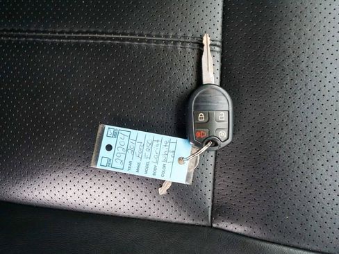 Used 2011 Ford F250 Lariat w/ Lariat Interior Pkg image 30