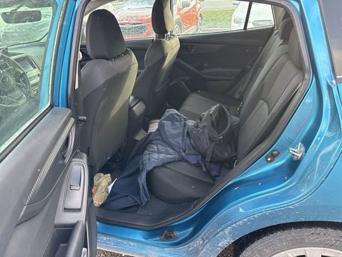 Used 2018 Subaru Impreza 2.0i Premium image 22