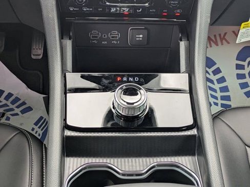 New 2025 Jeep Grand Cherokee Limited w/ Black Appearance Package image 17