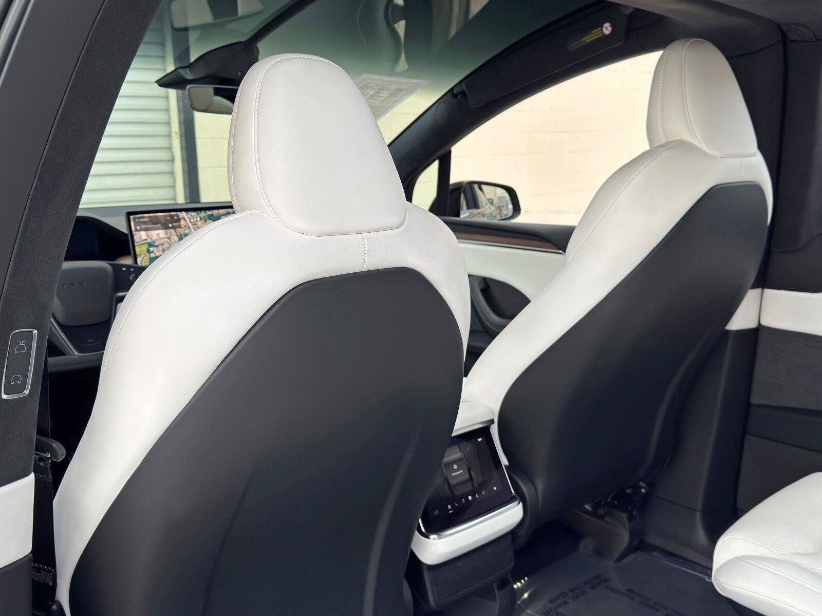 Used 2022 Tesla Model X AWD/4WD image 37