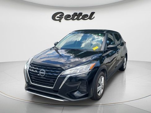 Used 2023 Nissan Kicks S FWD image 1