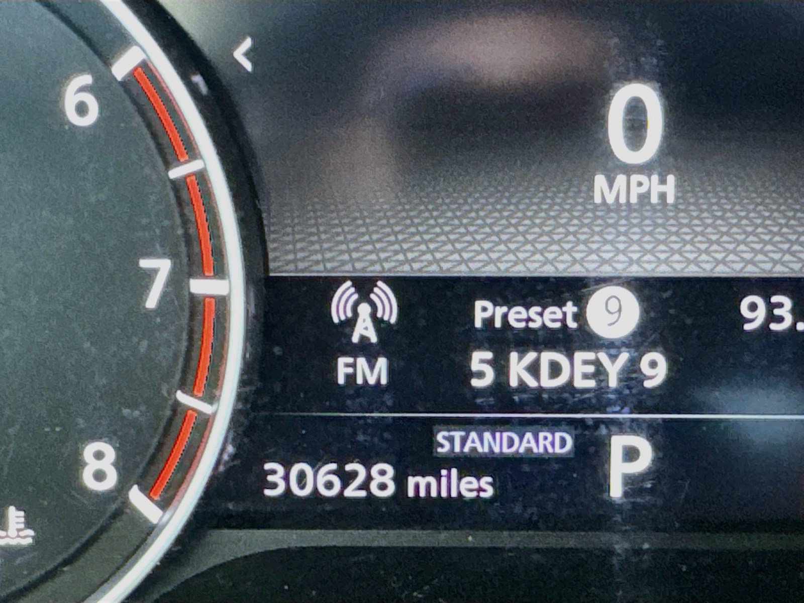Used 2023 Nissan Rogue SV FWD image 8