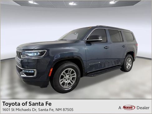 Used 2023 Jeep Wagoneer 4WD image 1