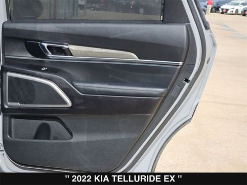 Used 2022 Kia Telluride EX w/ EX Premium Package image 31