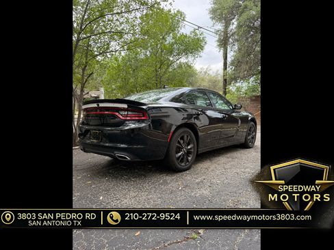 Used 2021 Dodge Charger SXT w/ Driver Convenience Group AWD/4WD image 5