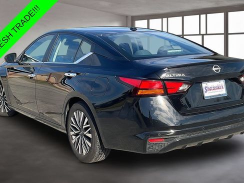 Used 2025 Nissan Altima 2.5 SV FWD image 4