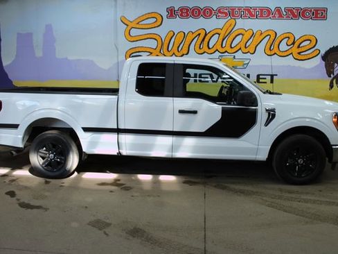 Used 2021 Ford F150 XLT image 1