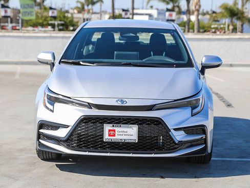 Used 2026 Toyota Corolla SE w/ SE Package FWD image 3