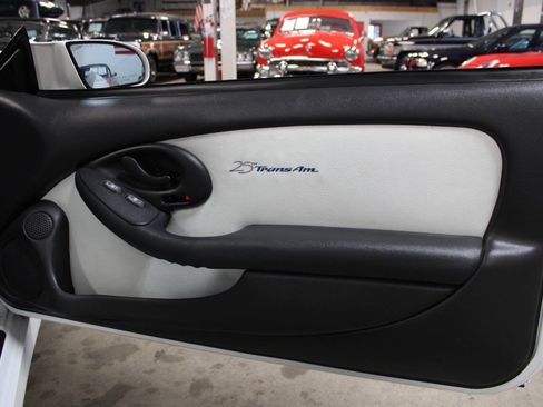 Used 1994 Pontiac Firebird Coupe RWD image 27