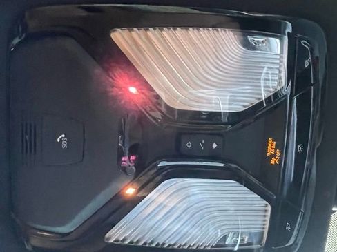 Used 2022 BMW X6 xDrive40i w/ Premium Package image 22