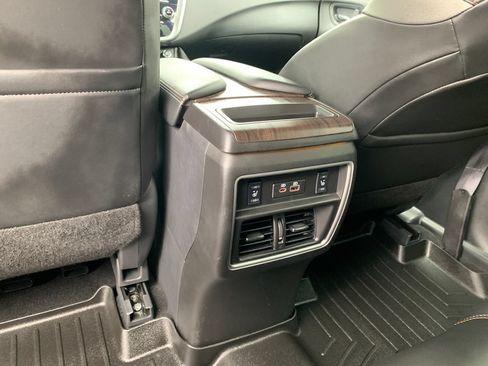 Used 2023 Nissan Murano Platinum w/ Cargo Package FWD image 27