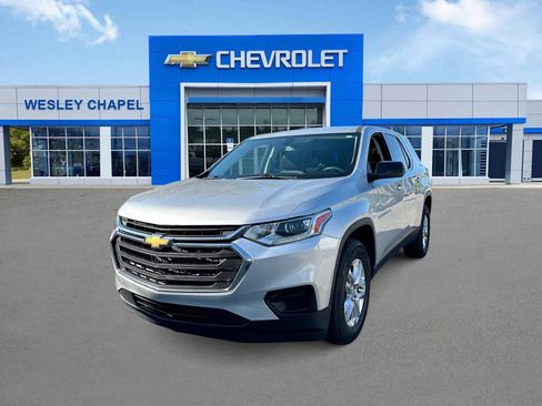 Certified 2021 Chevrolet Traverse LS FWD image 1
