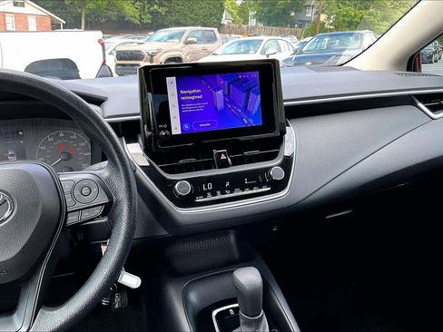 Used 2023 Toyota Corolla LE FWD image 7