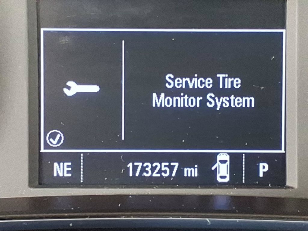 Used 2018 Chevrolet Cruze LT w/ LT Fleet Convenience Package FWD image 21