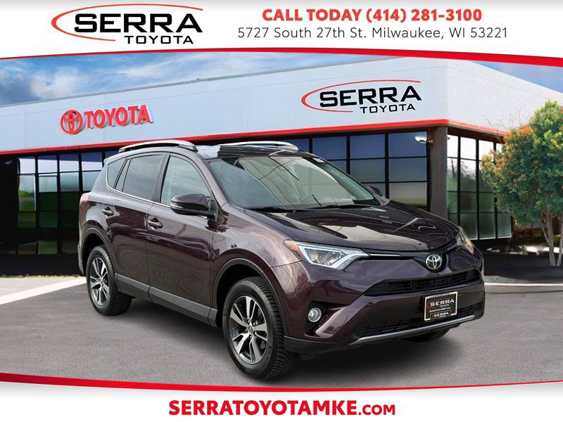 Used 2018 Toyota RAV4 XLE AWD/4WD image 1