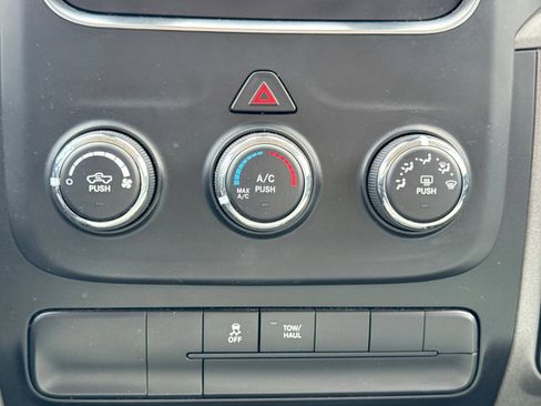 Used 2015 RAM 1500 Express AWD/4WD image 34