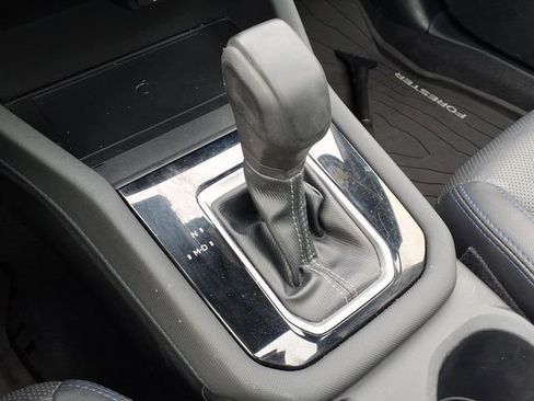 Used 2025 Subaru Forester Limited image 12