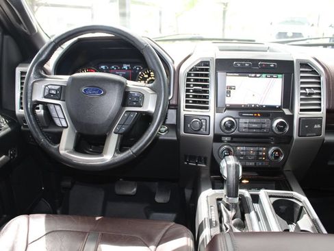Used 2015 Ford F150 Platinum w/ Equipment Group 701A Luxury AWD/4WD image 2