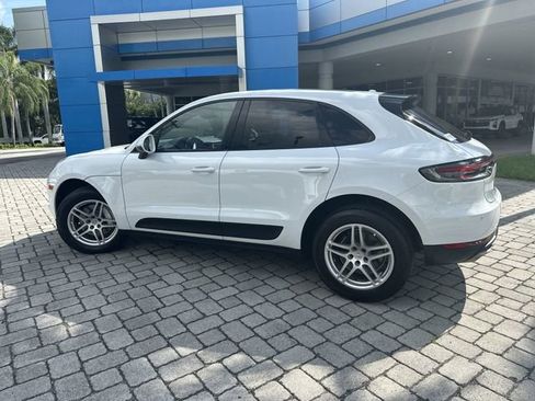 Used 2020 Porsche Macan AWD/4WD image 33