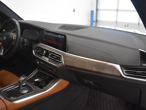 Used 2019 BMW X5 xDrive40i w/ Convenience Package AWD/4WD image 18