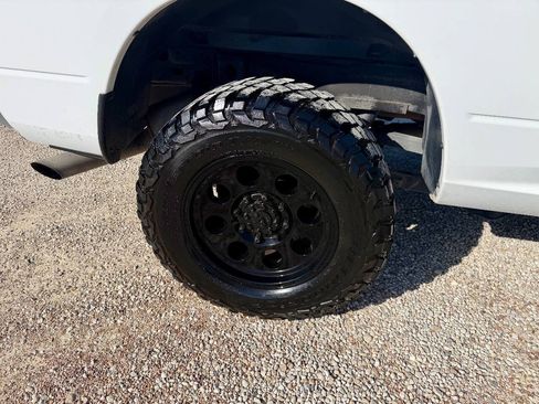 Used 2018 RAM 2500 Tradesman w/ Chrome Appearance Group RWD image 10
