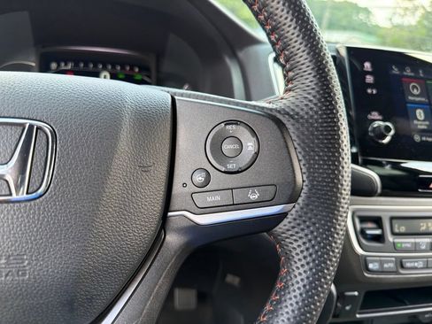 Certified 2024 Honda Passport TrailSport image 18