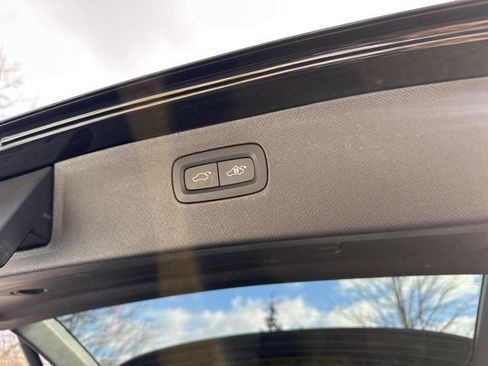 Certified 2024 Volvo XC90 B5 Plus image 37