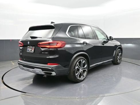 Used 2019 BMW X5 xDrive50i w/ Executive Package image 24