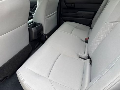 Used 2024 Toyota Tacoma SR5 AWD/4WD image 17