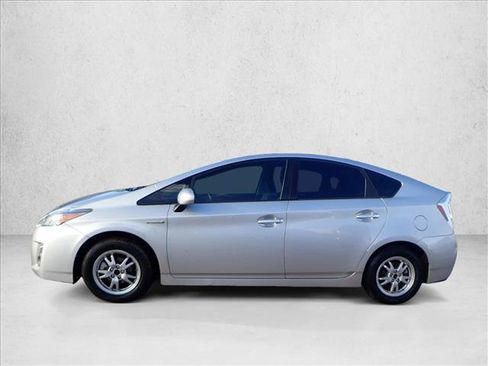 Used 2010 Toyota Prius Two image 2