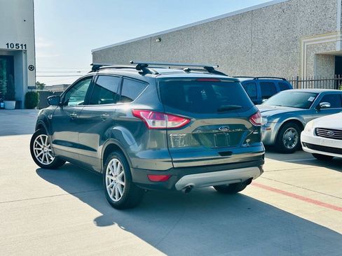Used 2016 Ford Escape SE w/ Equipment Group 201A AWD/4WD image 6