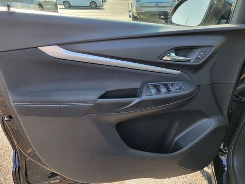 Used 2023 Chevrolet Bolt EUV LT FWD image 6