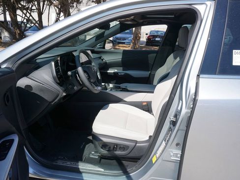 Used 2023 Lexus RX 350 Premium w/ Accessory Package image 2