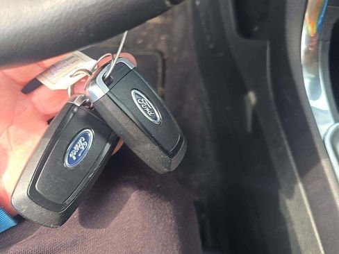 Used 2024 Ford Edge Titanium AWD/4WD image 23