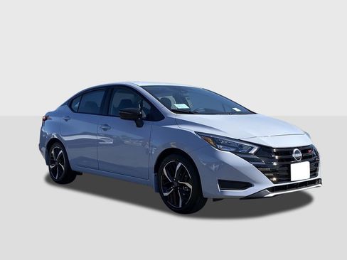 New 2025 Nissan Versa SR w/ Trunk Package image 5