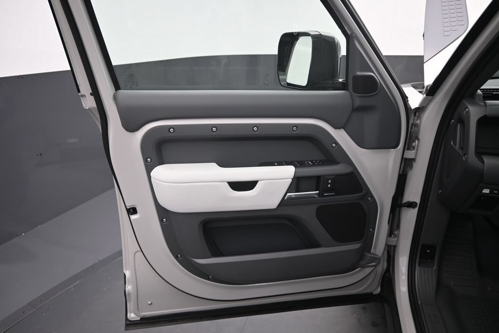 New 2026 Land Rover Defender 110 S AWD/4WD image 23