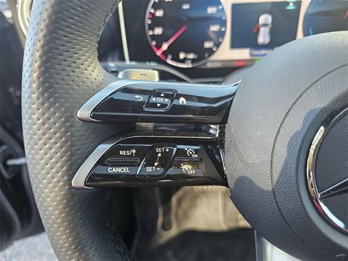 Certified 2025 Mercedes-Benz GLC 350e 4MATIC image 17