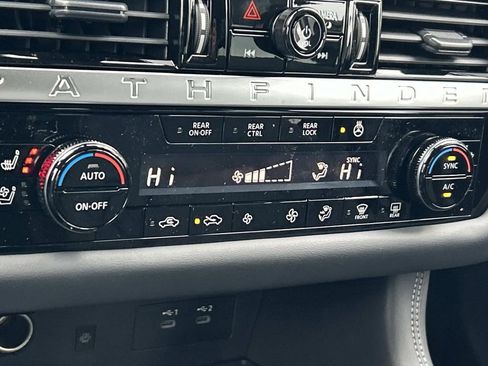 New 2026 Nissan Pathfinder Platinum AWD/4WD image 36