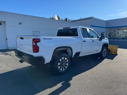 New 2026 Chevrolet Silverado 2500 Custom image 3