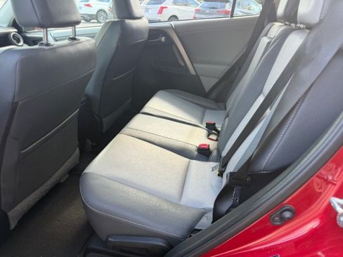 Used 2013 Toyota RAV4 Limited FWD image 5