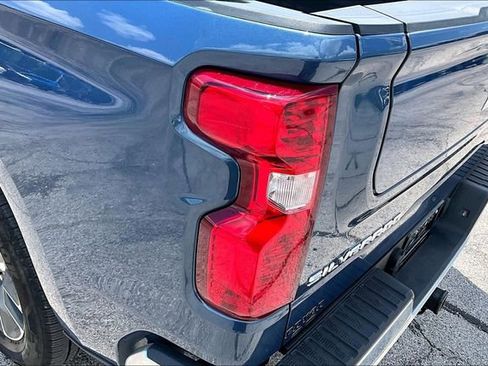 Used 2024 Chevrolet Silverado 1500 LT AWD/4WD image 24