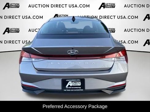 Used 2023 Hyundai Elantra SEL w/ Convenience Package FWD image 5