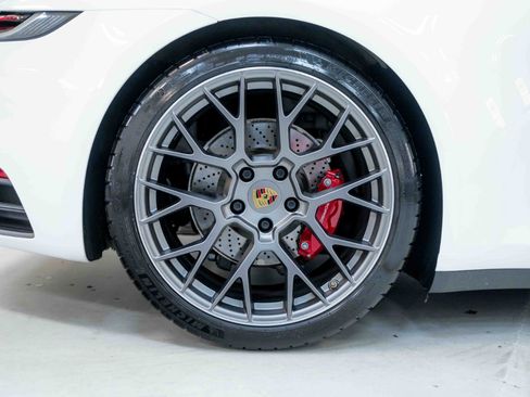 Used 2020 Porsche 911 Carrera S image 89