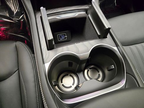 New 2025 Maserati Grecale Modena image 40