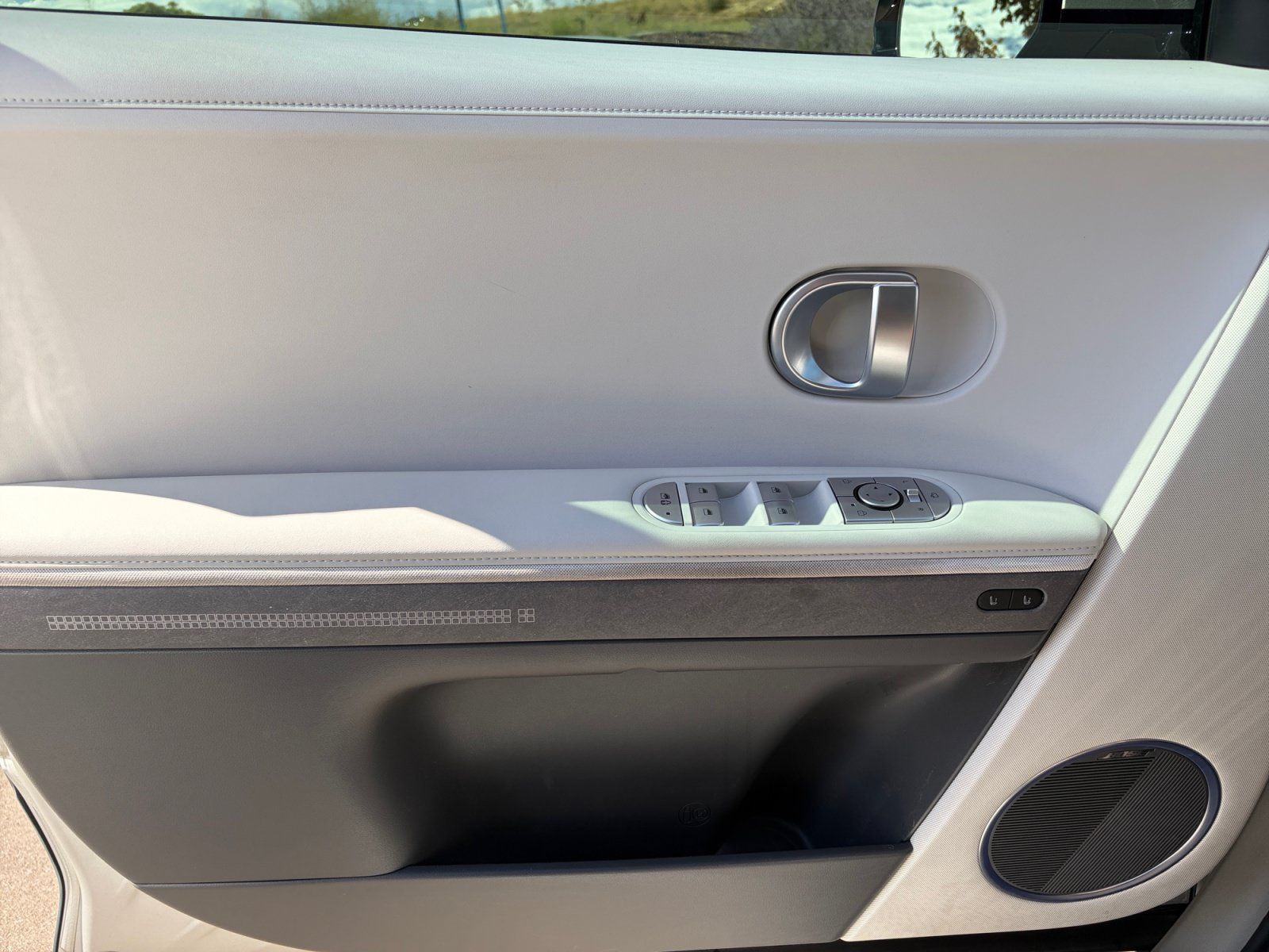 Certified 2024 Hyundai Ioniq 5 Limited AWD/4WD image 13