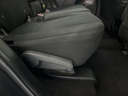 Used 2016 Toyota RAV4 LE AWD/4WD image 51