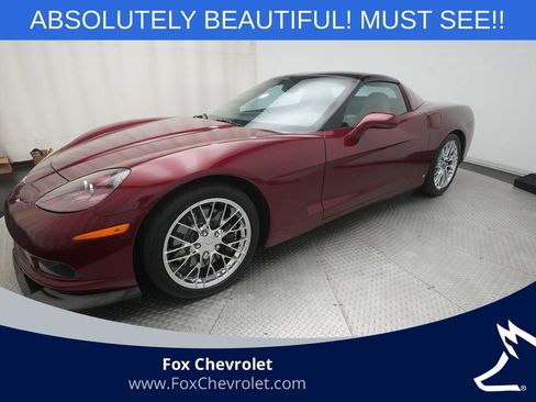 Used 2007 Chevrolet Corvette Coupe w/ Preferred Equipment Group RWD image 1