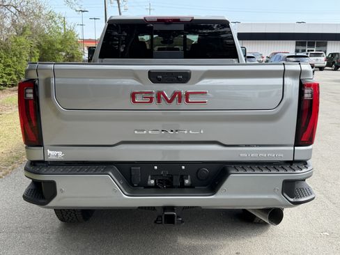 New 2026 GMC Sierra 2500 Denali w/ Denali Reserve Package AWD/4WD image 11