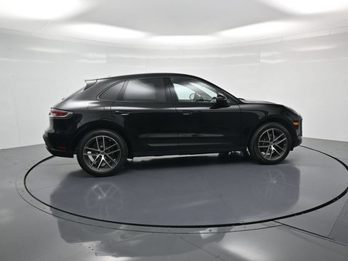 Certified 2026 Porsche Macan AWD/4WD image 31