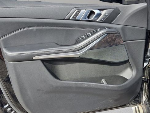 Used 2023 BMW X5 xDrive40i w/ Premium Package image 12